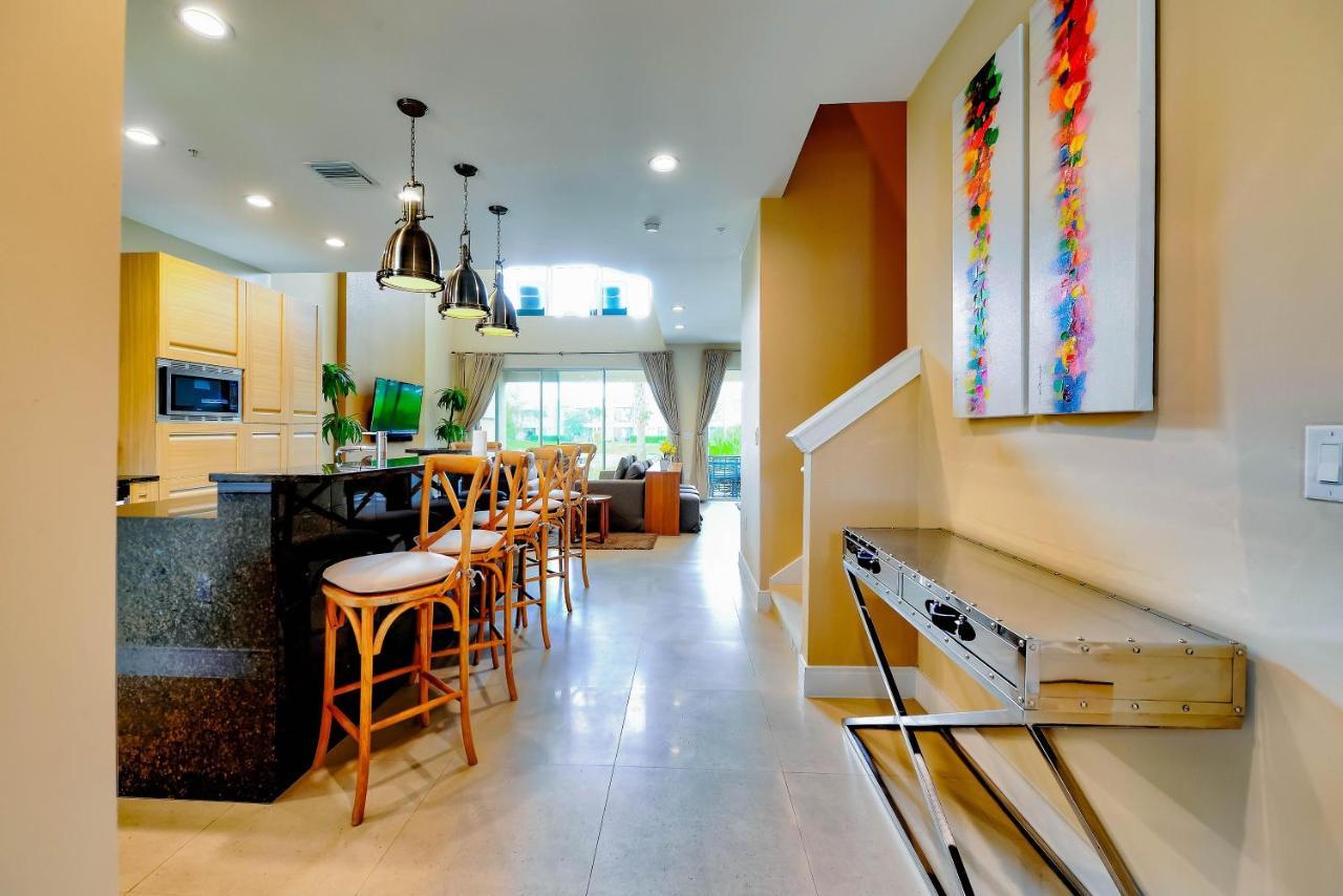 Beautiful Townhome Overlooking The Lake And The Pool Orlando Exteriör bild