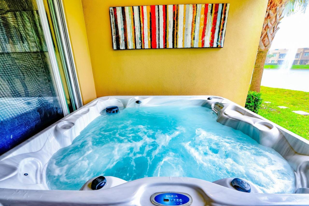 Beautiful Townhome Overlooking The Lake And The Pool Orlando Exteriör bild